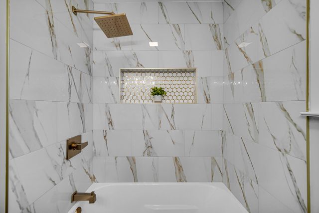 2710 Decatur Street, Lake Station, IN 46405