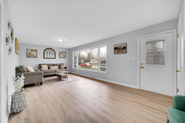 2710 Decatur Street, Lake Station, IN 46405