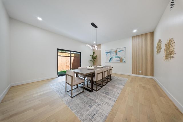 2135 Quenby Street, Houston, TX 77005