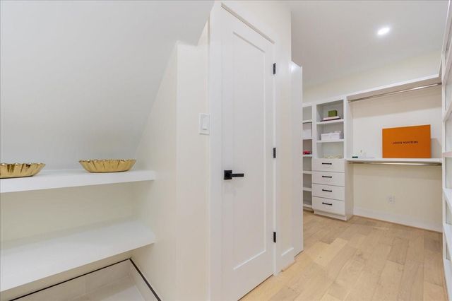 2135 Quenby Street, Houston, TX 77005