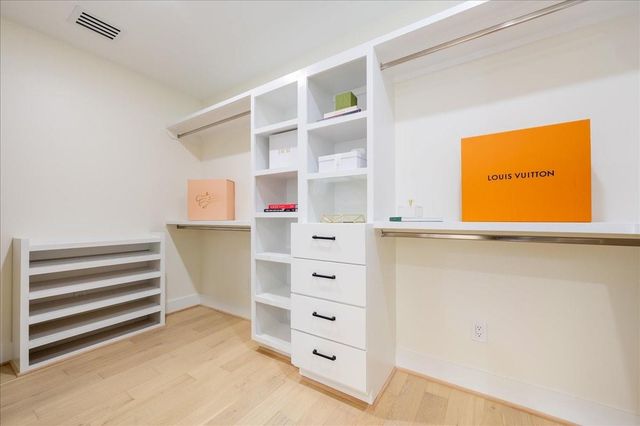 2135 Quenby Street, Houston, TX 77005