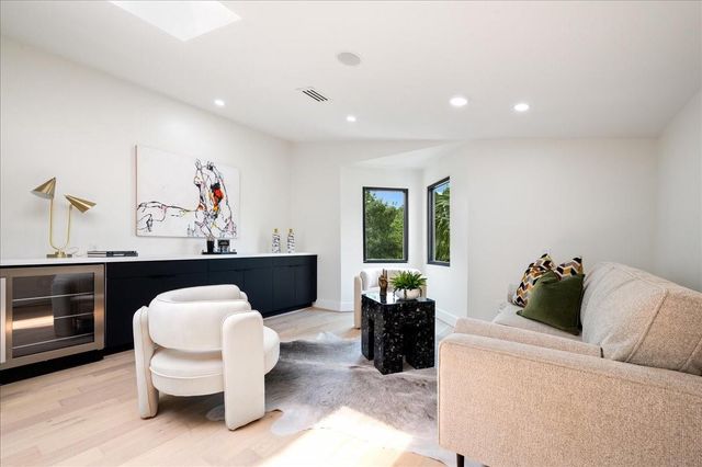 2135 Quenby Street, Houston, TX 77005