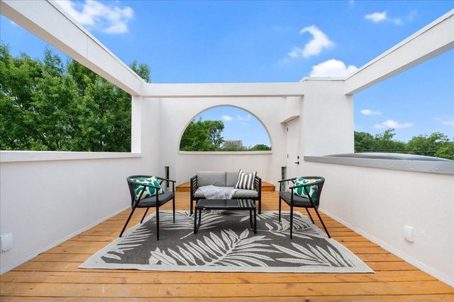 2135 Quenby Street, Houston, TX 77005