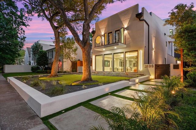 2135 Quenby Street, Houston, TX 77005