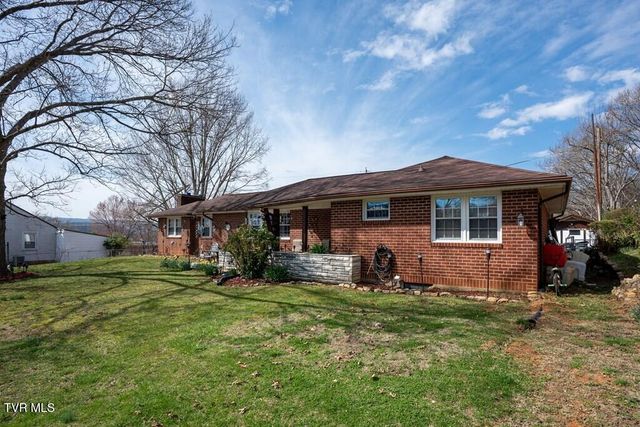 1530 Woodland Avenue, Kingsport, TN 37665