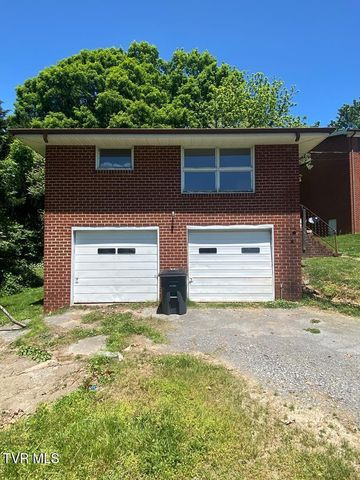 1530 Woodland Avenue, Kingsport, TN 37665