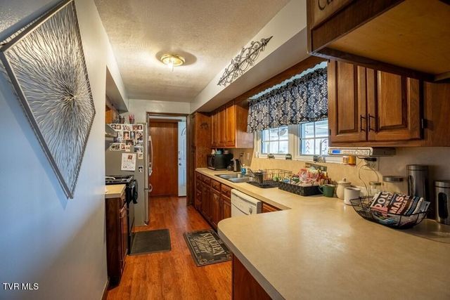 1530 Woodland Avenue, Kingsport, TN 37665