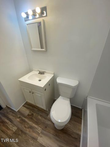 1530 Woodland Avenue, Kingsport, TN 37665