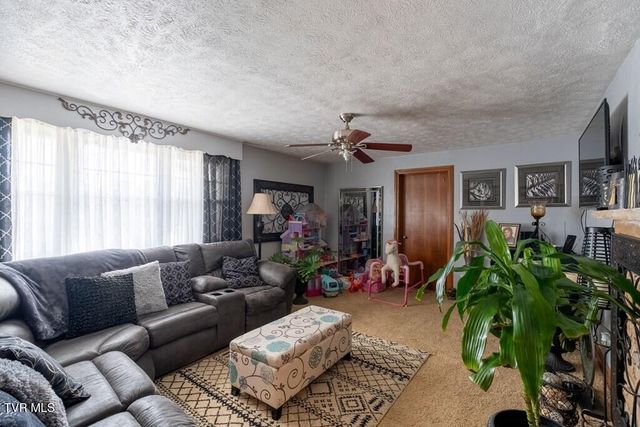 1530 Woodland Avenue, Kingsport, TN 37665