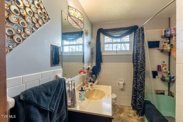 1530 Woodland Avenue, Kingsport, TN 37665