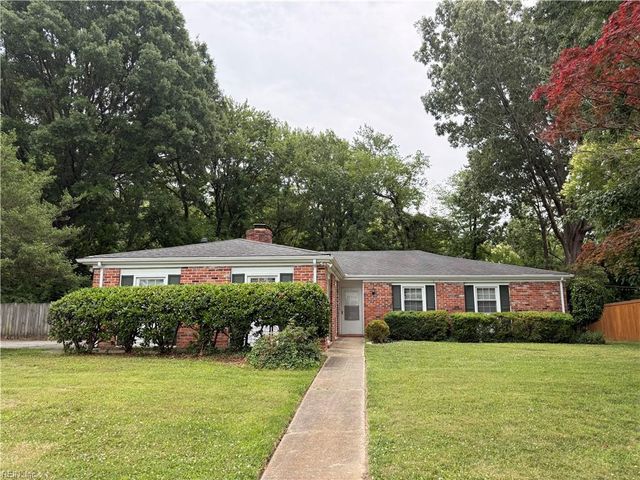 804 Duke Of Suffolk DR, Virginia Beach, VA 23454