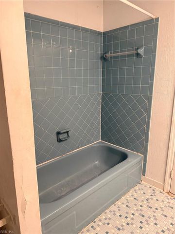 804 Duke Of Suffolk DR, Virginia Beach, VA 23454