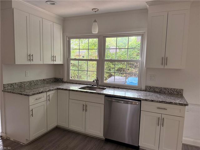 804 Duke Of Suffolk DR, Virginia Beach, VA 23454