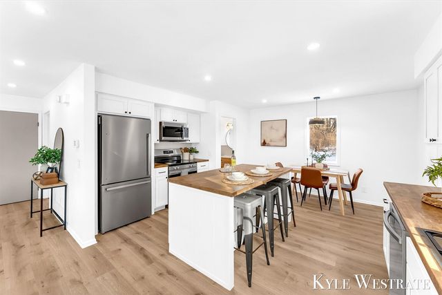 5860 S 36th Street, Climax, MI 49034