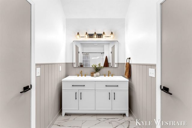 5860 S 36th Street, Climax, MI 49034