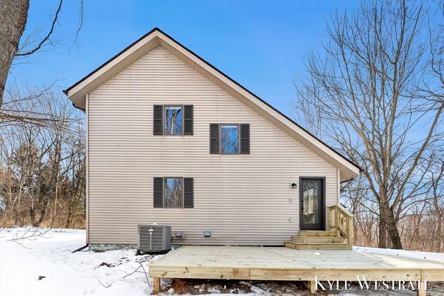 5860 S 36th Street, Climax, MI 49034