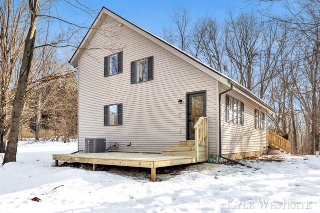 5860 S 36th Street, Climax, MI 49034