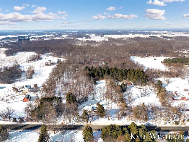 5860 S 36th Street, Climax, MI 49034