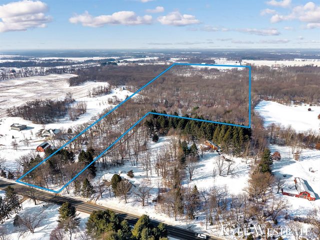 5860 S 36th Street, Climax, MI 49034