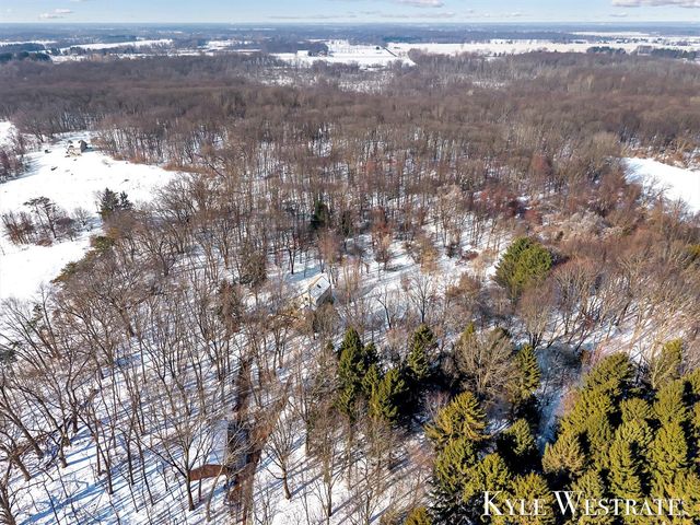 5860 S 36th Street, Climax, MI 49034