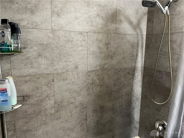 5764 Pennywell Drive, Huber Heights, OH 45424