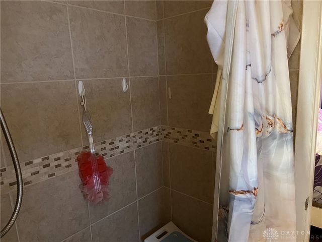 5764 Pennywell Drive, Huber Heights, OH 45424