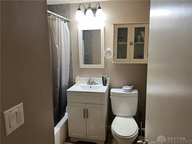 5764 Pennywell Drive, Huber Heights, OH 45424