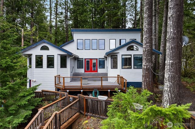 10 N Sundown Drive, Hoodsport, WA 98548