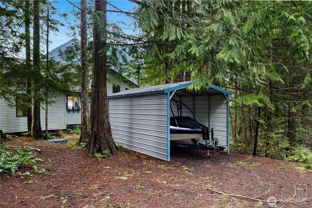 10 N Sundown Drive, Hoodsport, WA 98548