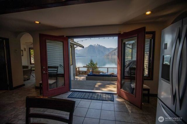 10 N Sundown Drive, Hoodsport, WA 98548