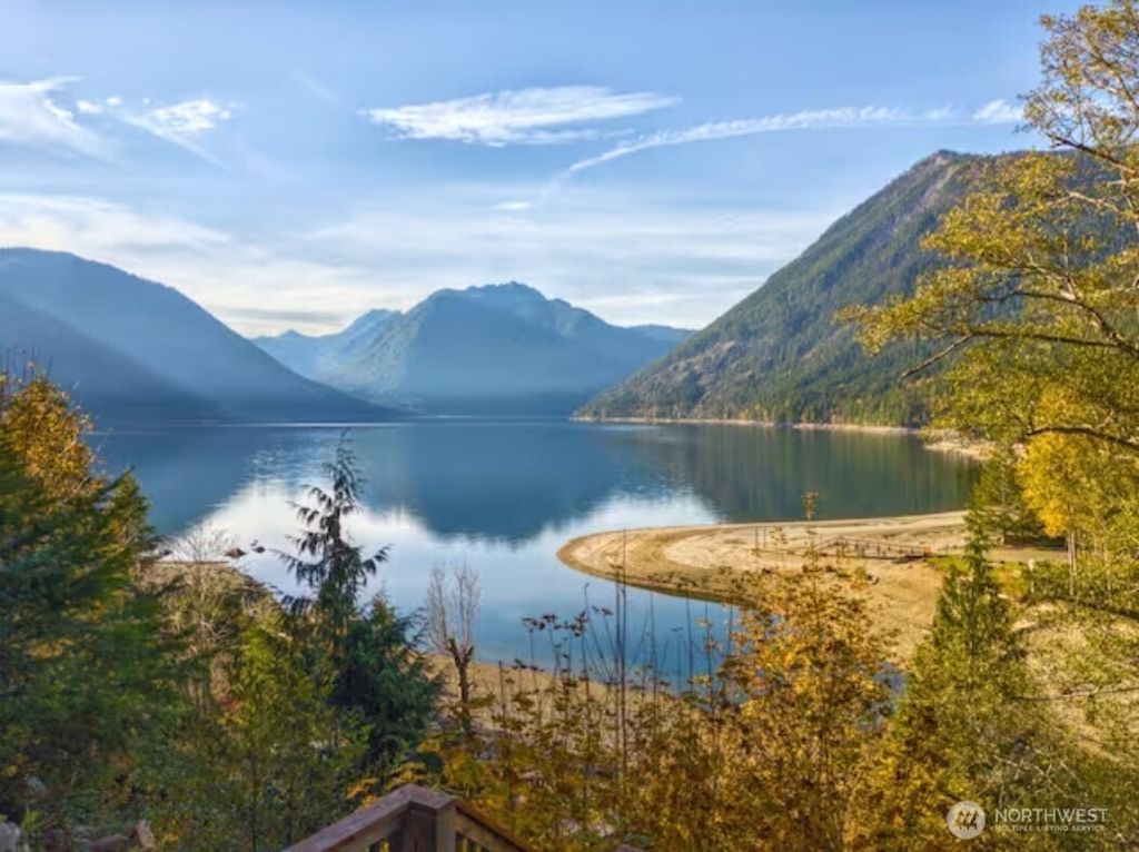 10 N Sundown Drive, Hoodsport, WA 98548