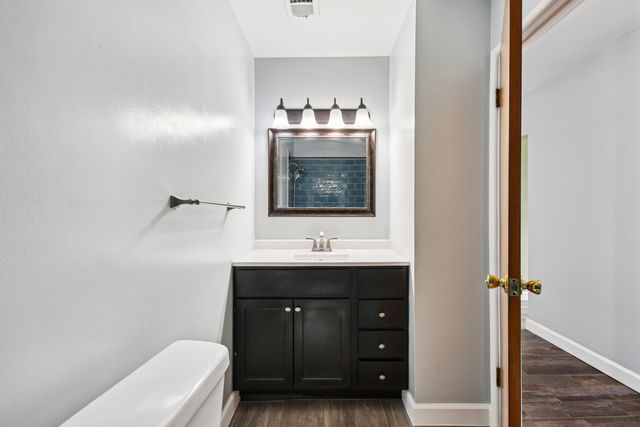 1331 S Finley Road 413, Lombard, IL 60148