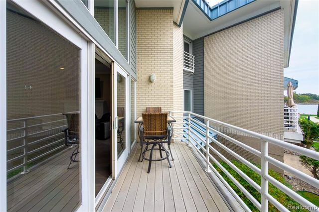 24 Kreger Drive, Wyandotte, MI 48192