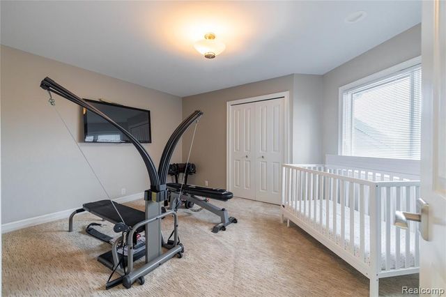 24 Kreger Drive, Wyandotte, MI 48192