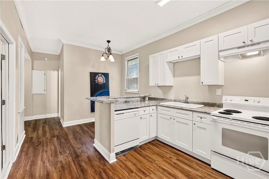 Image 23 of property listing at 743 E Henry Street, Savannah, GA 31401