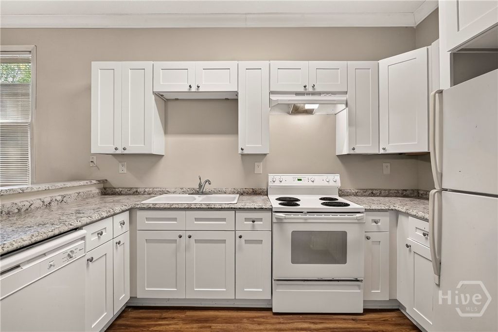 Image 24 of property listing at 743 E Henry Street, Savannah, GA 31401
