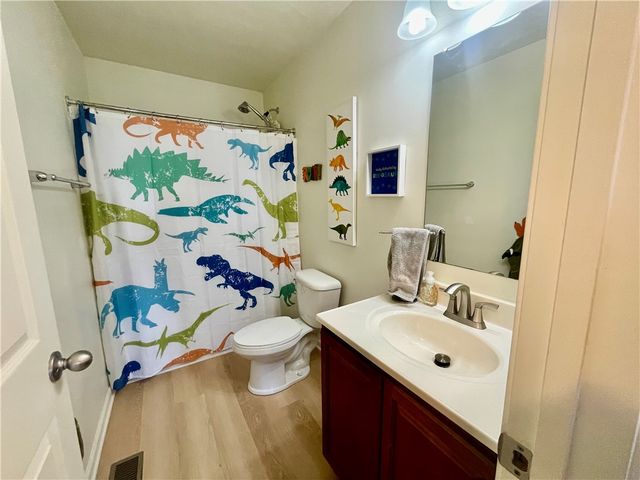 138 Rose Ave, Canonsburg, PA 15317
