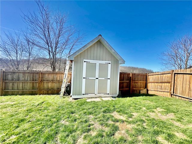 138 Rose Ave, Canonsburg, PA 15317