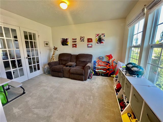 138 Rose Ave, Canonsburg, PA 15317