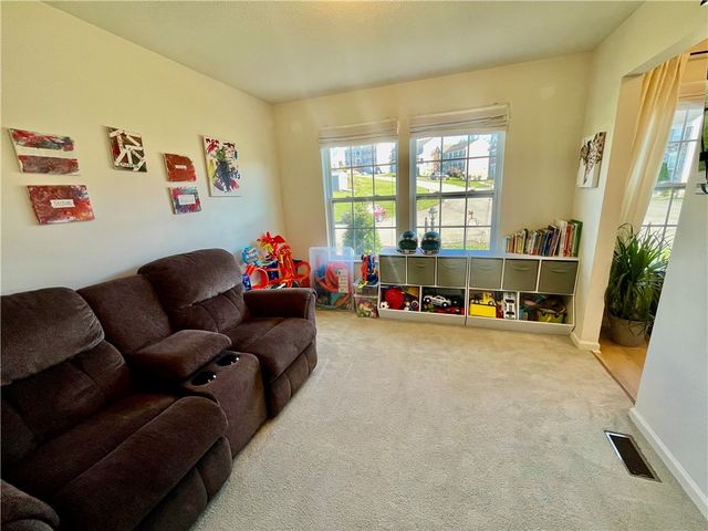 138 Rose Ave, Canonsburg, PA 15317