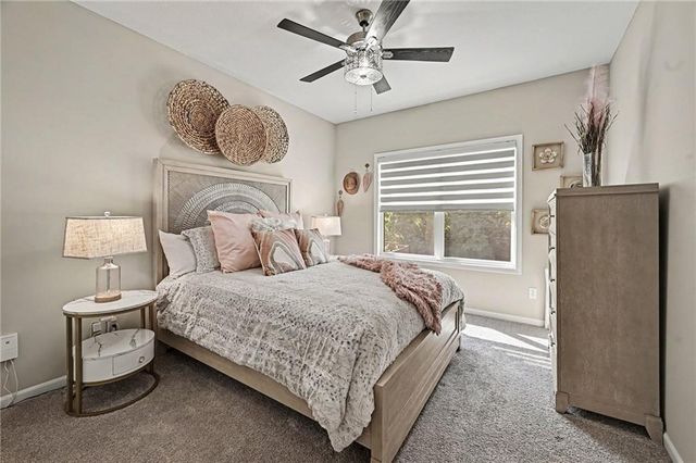 5507 NW 111th Place, Kansas City, MO 64154