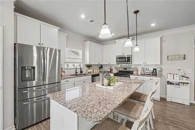 207 Malbone Street SW, Cartersville, GA 30120