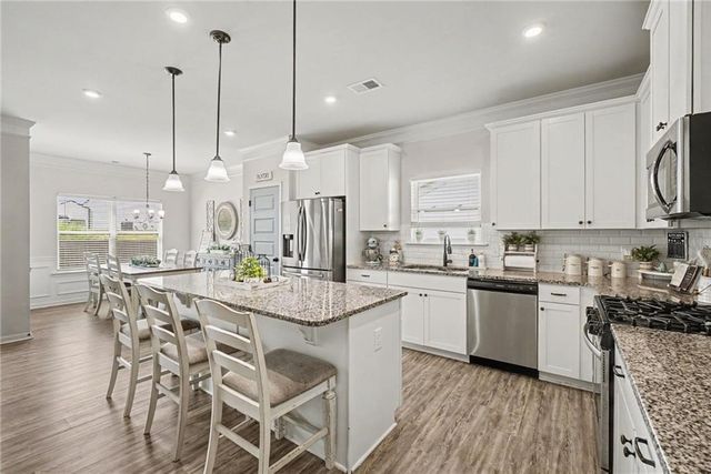 207 Malbone Street SW, Cartersville, GA 30120