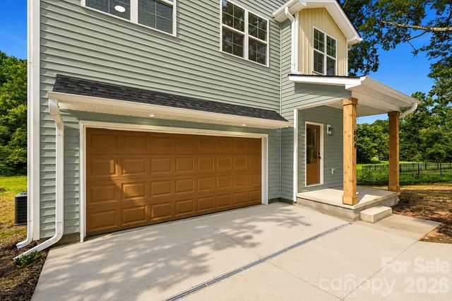 604 Sharon Drive, Statesville, NC 28625