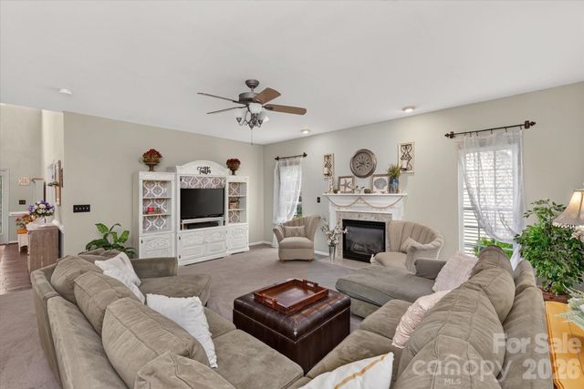 4134 Oakton Ridge Court, Matthews, NC 28105