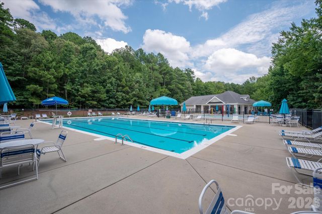 4134 Oakton Ridge Court, Matthews, NC 28105