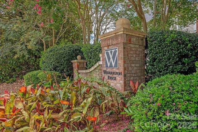 4134 Oakton Ridge Court, Matthews, NC 28105