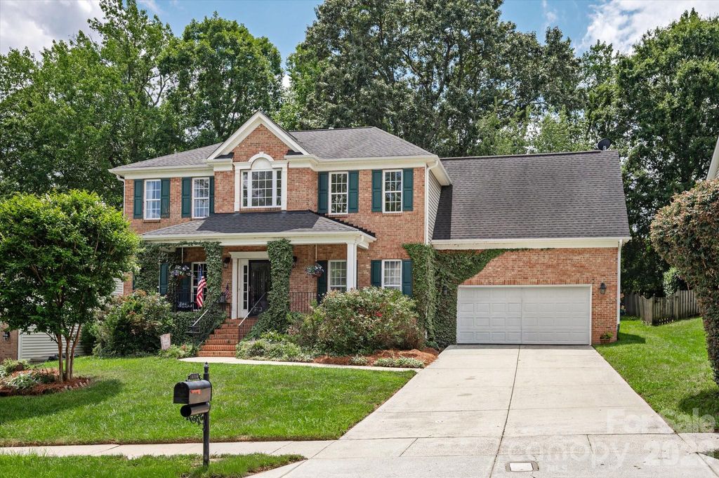 4134 Oakton Ridge Court, Matthews, NC 28105