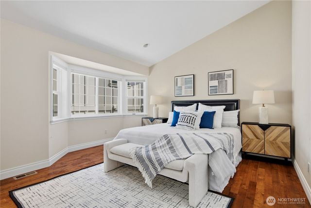 12832 NE 70th Place, Kirkland, WA 98033