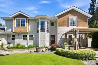 12832 NE 70th Place, Kirkland, WA 98033